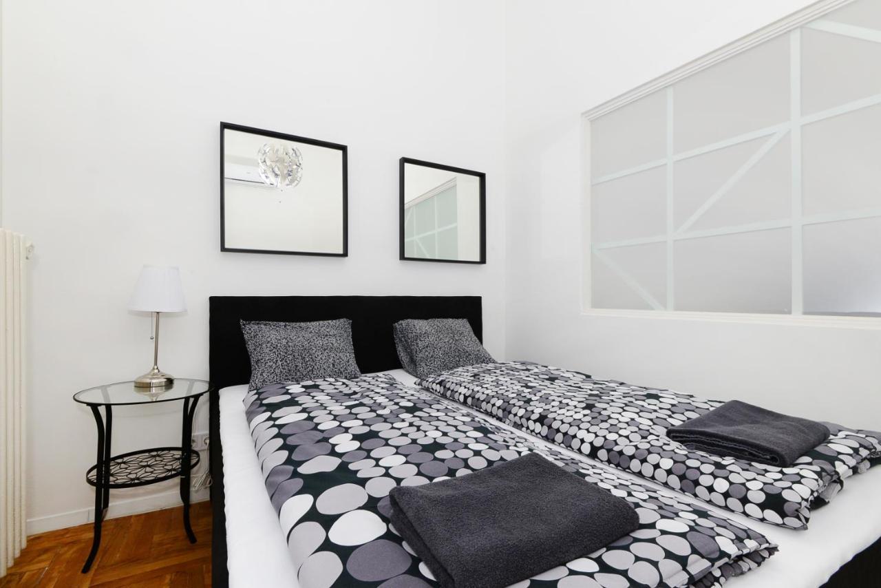 Akacfa 7 City Center Beautiful Apartment บูดาเปสต์ ภายนอก รูปภาพ