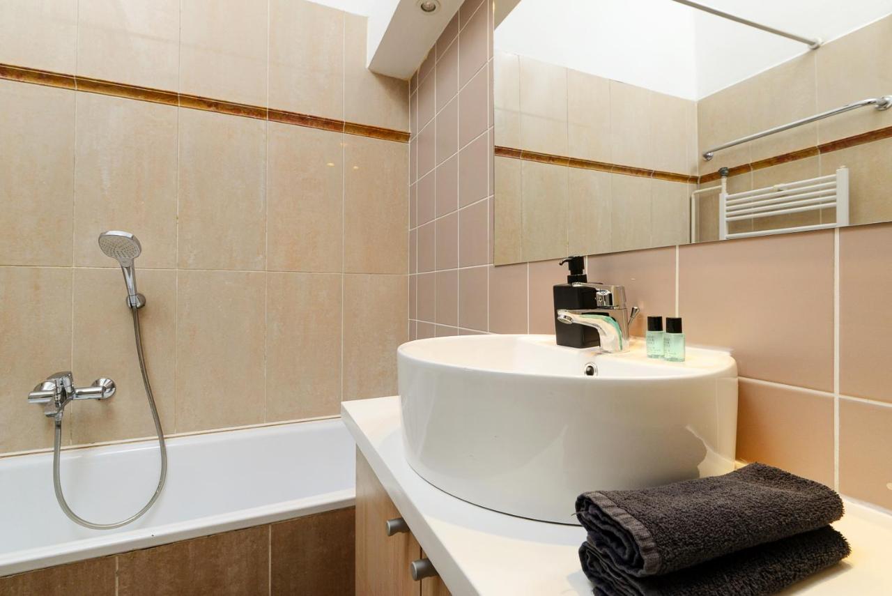 Akacfa 7 City Center Beautiful Apartment บูดาเปสต์ ภายนอก รูปภาพ